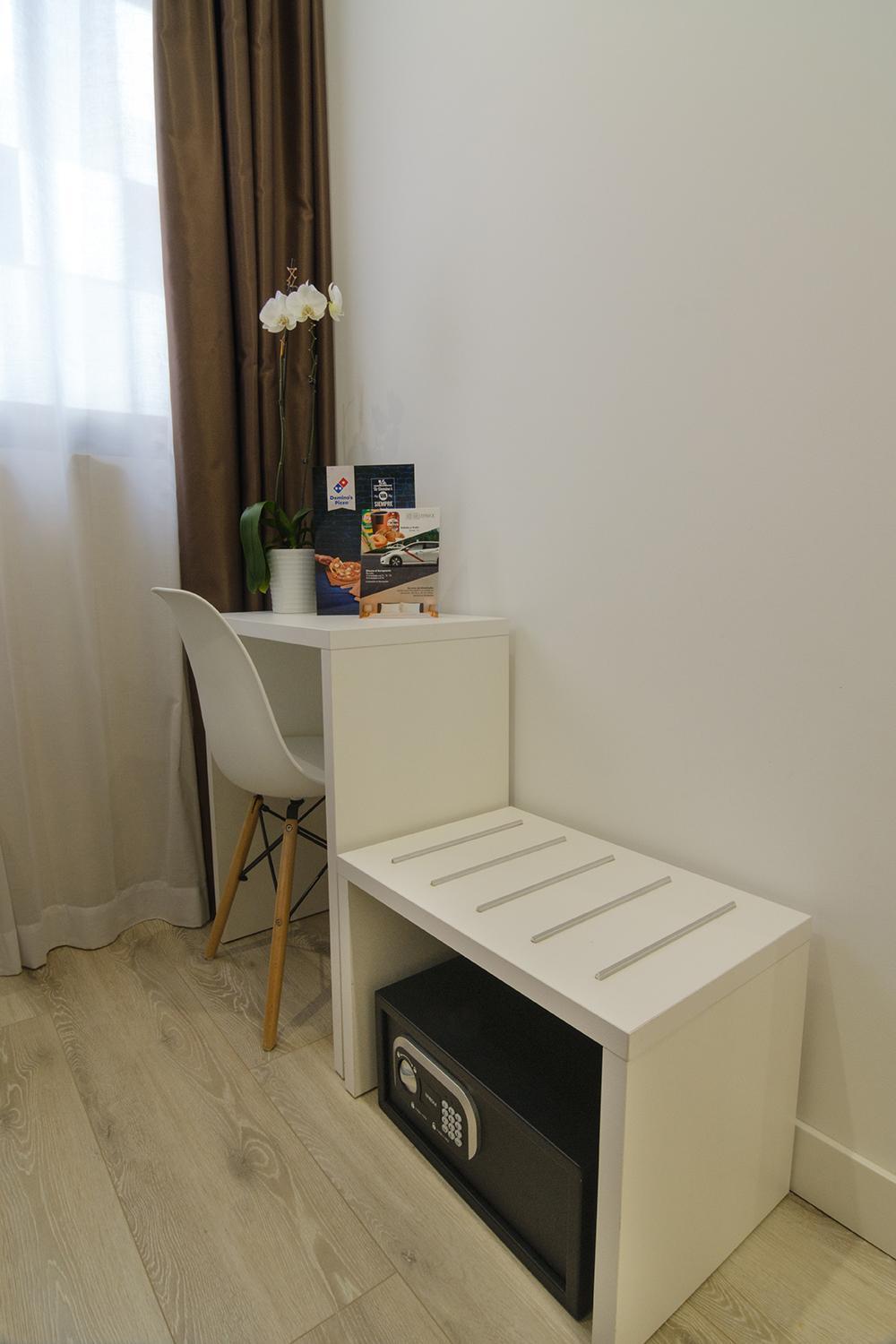 Hotel Bestprice Alegria Madrid Exterior foto