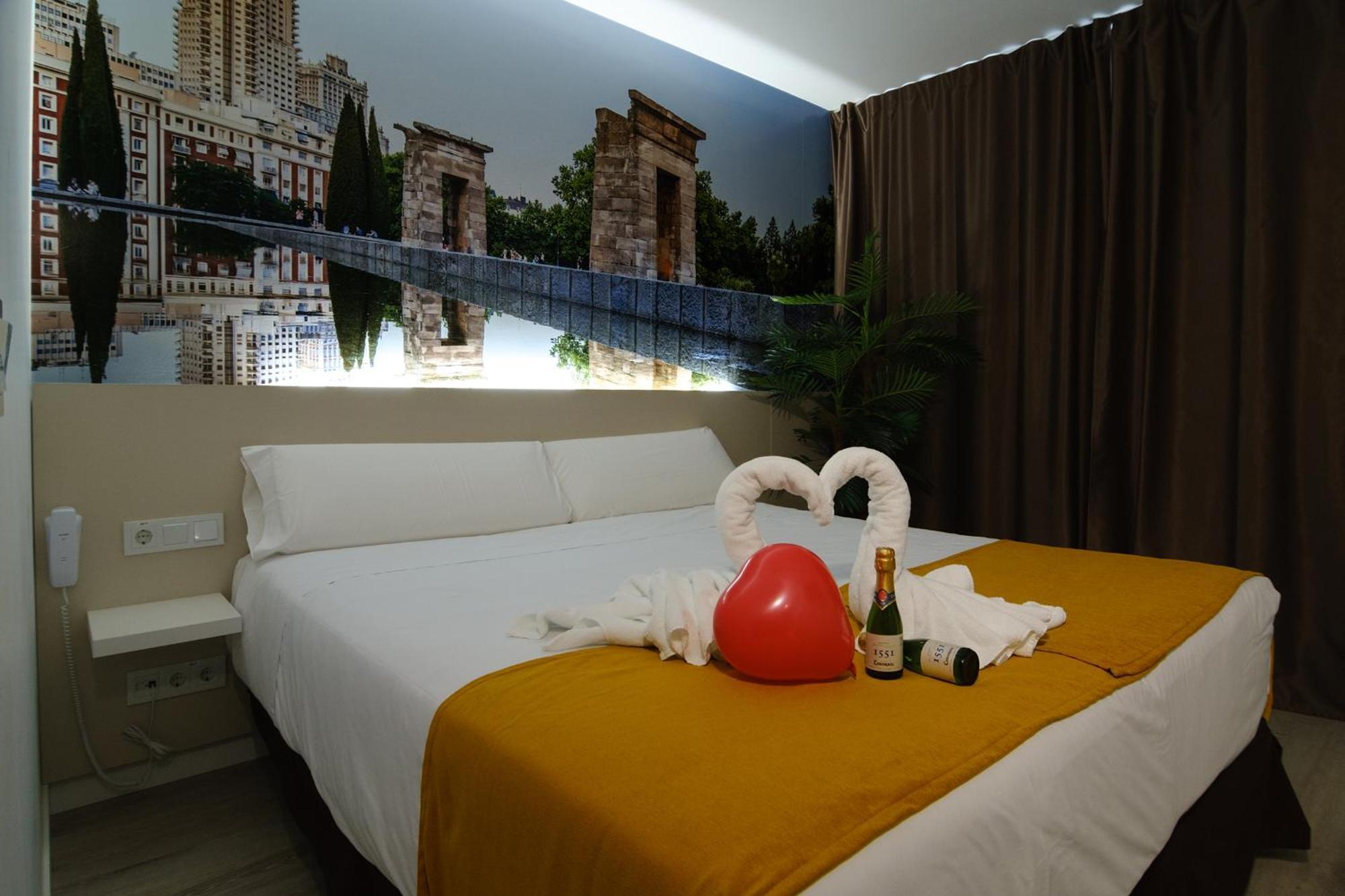 Hotel Bestprice Alegria Madrid Exterior foto