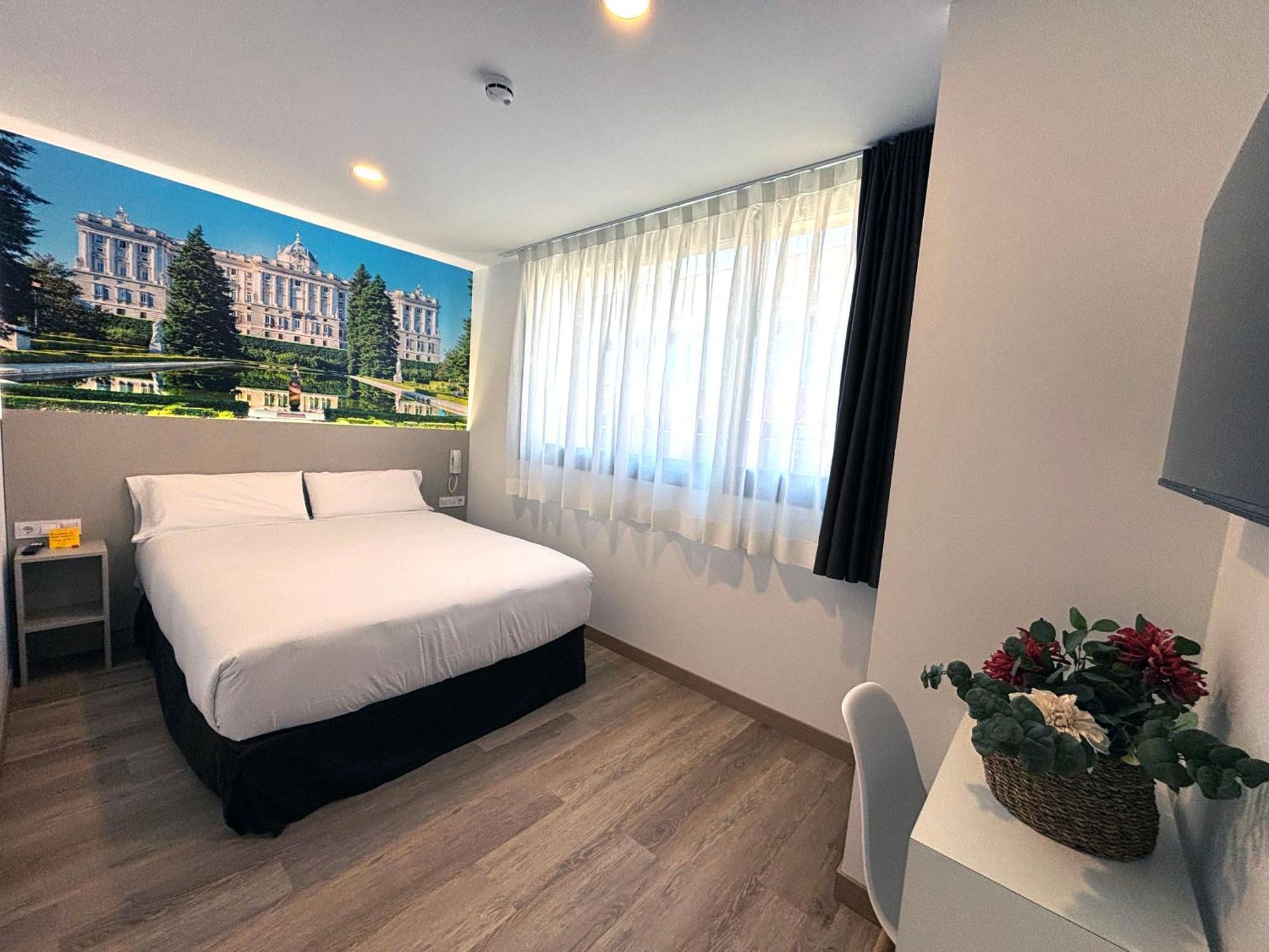 Hotel Bestprice Alegria Madrid Exterior foto